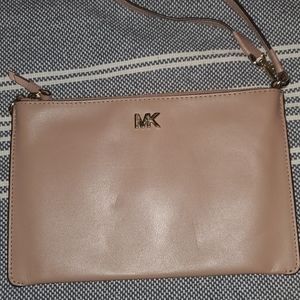 Michael kors wristlet